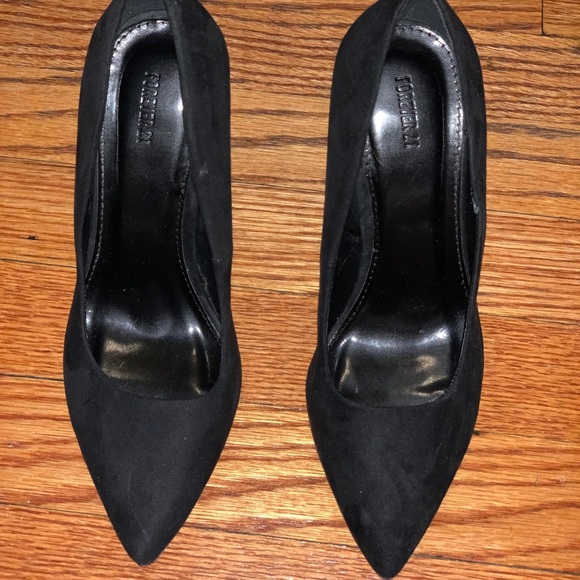 Heels - Picture 4 of 6